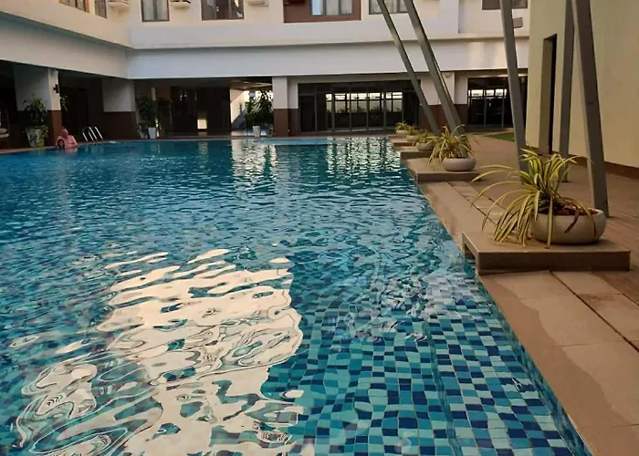 Aparthotel In City, Near It Park